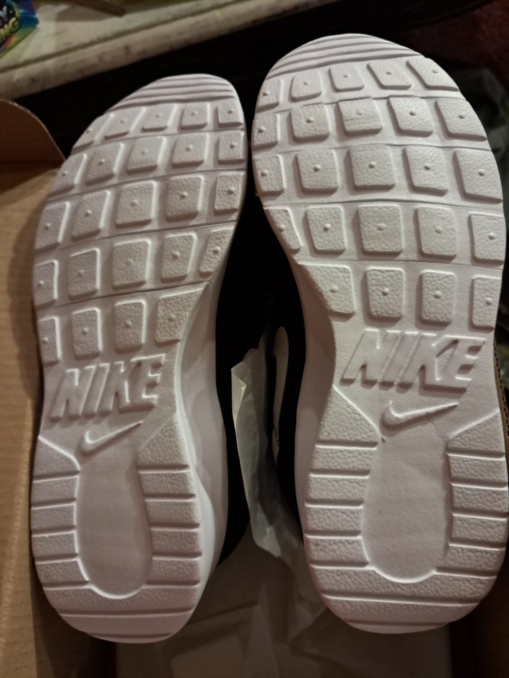 Nike Boys Black Sneakers
